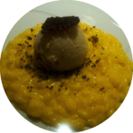 Risotto allo Zafferano Croco e Smilace polvere di capperi e gelato alla nocciola piemonte_Stabile